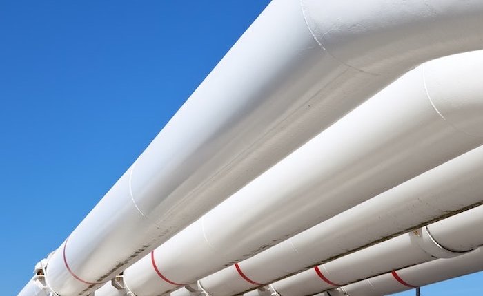 Rusya’nın petrol ve gaz gelirleri yarı yarıya azaldı