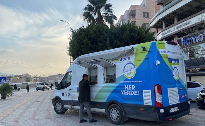 Aksa Hatay’da gezgin şubelerle hizmete başladı