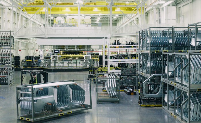 Rivian’dan rekor elektrikli araç üretimi ve teslimatı