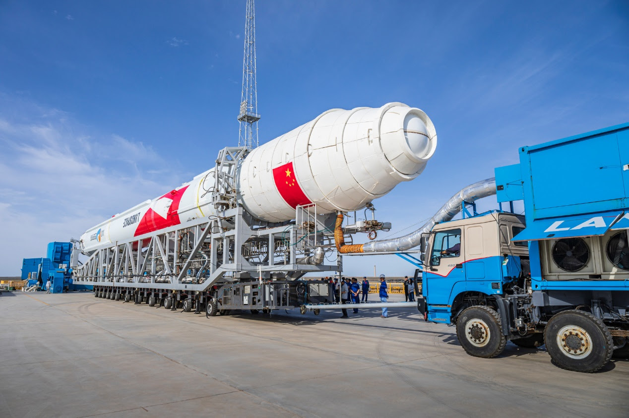 Sıvı oksijen-metan yakıtlı ilk roket yörüngeye oturdu 