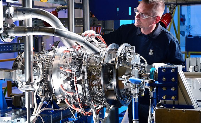 Rolls-Royce, hibrit-elektrikli uçuşun ilk adımını tamamladı 