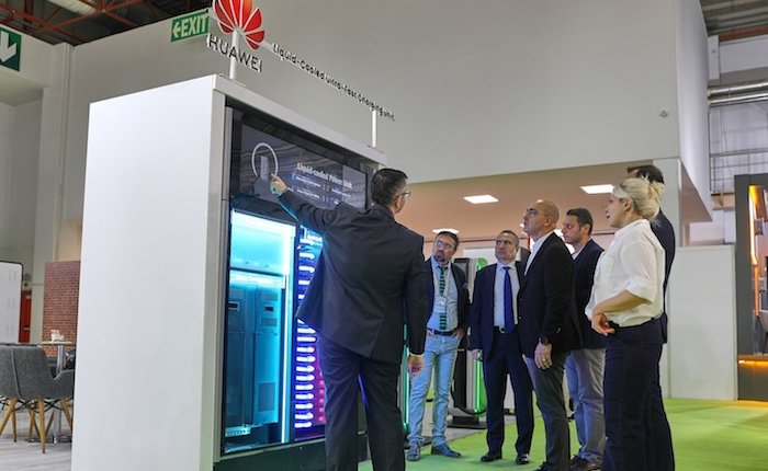 Huawei’nin yeni şarj ünitesi Türkiye’de