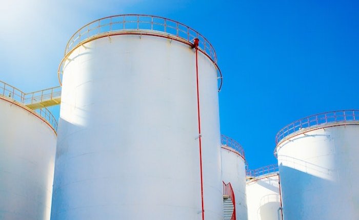 IEA: 2024 başlarında petrol arz fazlalığı olabilir