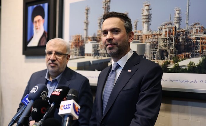 Bayraktar: İran’la gaz tedarik anlaşmamızı daha ileri götüreceğiz