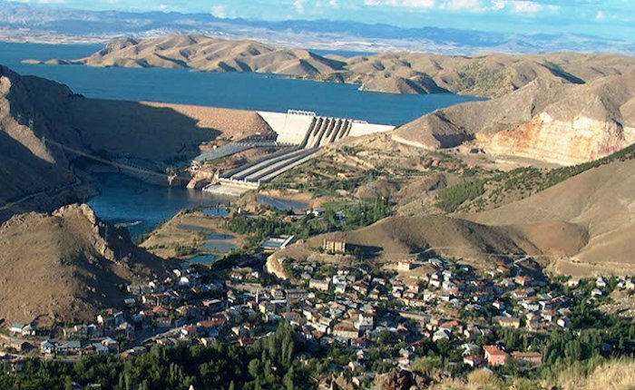 Nisan’da en çok elektrik HES’lerde üretildi, rüzgâr linyiti yakaladı