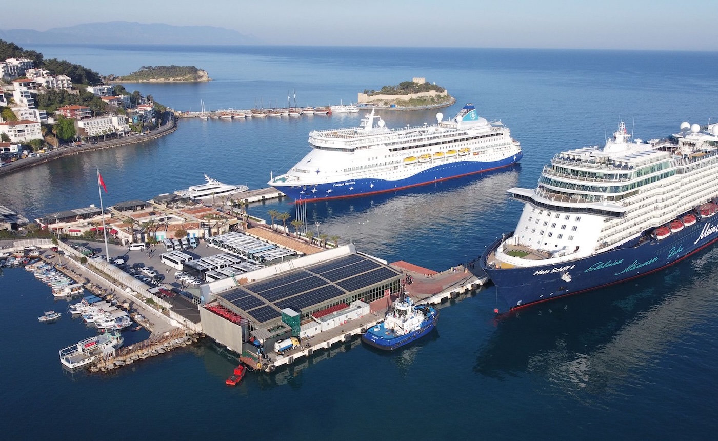 Ege Port Kuşadası güneş elektriği tüketecek