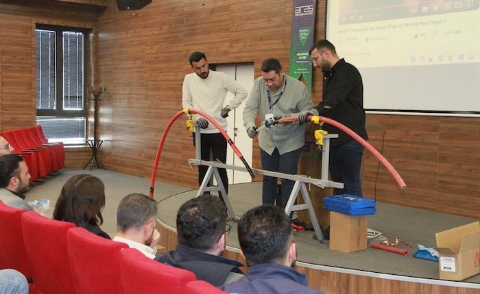 Aras Elektrik’ten personele kablo aksesuarları eğitimi 