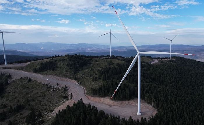 Türkiye’nin en büyük rüzgar türbini Çerkeş’te devreye alındı