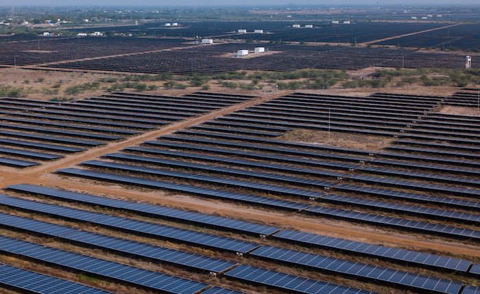 Adani, Hindistan’da temiz enerjiye 75 milyar dolar yatıracak