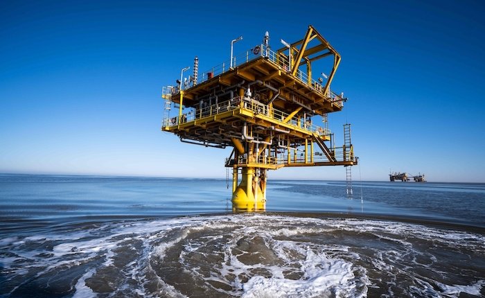 Çin'in en büyük deniz sahasında petrol ve gaz üretimi rekor düzeyde