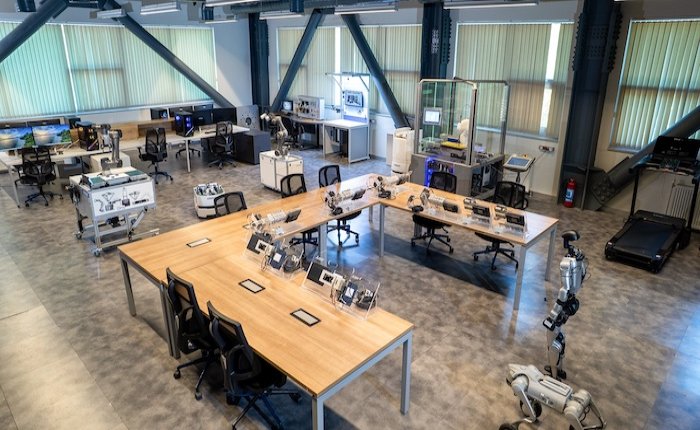İTÜ Erdal Aksoy Endüstriyel Robotik ve Yapay Zekâ Laboratuvarı açıldı