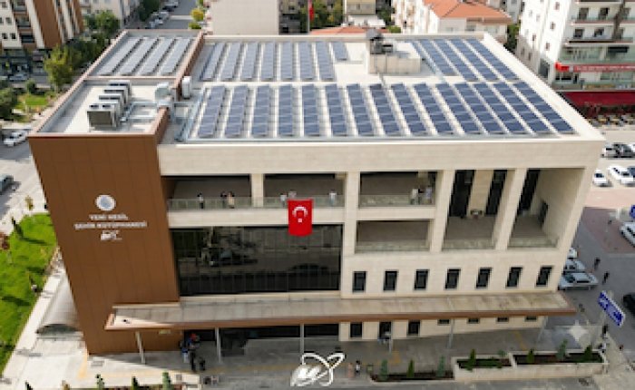 Konya Selçuklu kütüphanesi çatısına güneş santrali