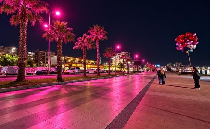 YEDAŞ  Samsun'da 20 direği pembeye çevirdi