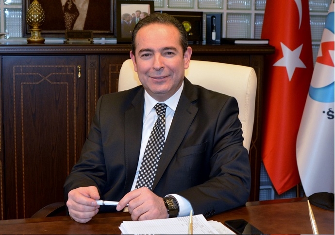 Arazisinde elektrik direği olan yaşadı!