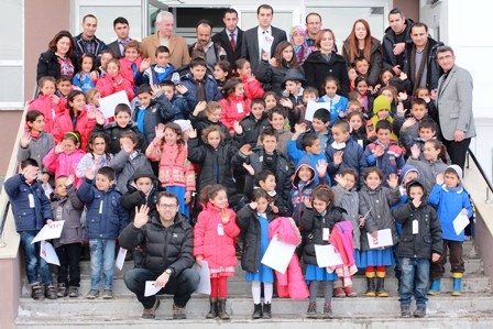 Zorlu Enerji’den çocuklara karne hediyesi