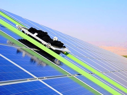 Kendi kendini temizleyen ilk güneş santrali İsrail’de