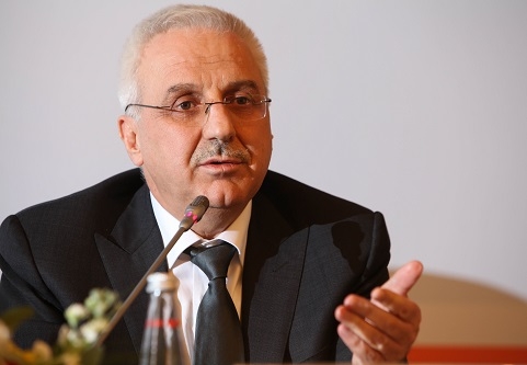 TEİAŞ şebeke arızalarını elektriği kesmeden giderecek