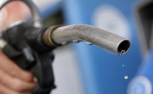 Kur artışı benzine zam getirdi