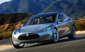 Tesla Model S elektrikli araçları 4x4 yapacak