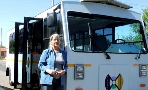 ABDli kadın girişimciden güneş enerjili otobüs