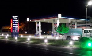 Benzinde indirim 3 gün sürdü, yine zam