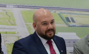 Göğüş: Lisanssızda devir yasağı erken geldi