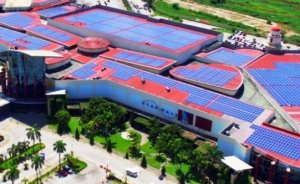 Dünyanın en büyük güneş çatısı Filipinler'de