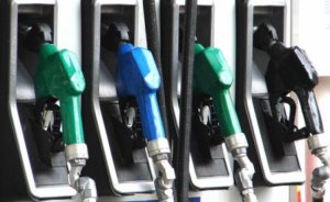 PETDER: Benzin satışları Eylül'de arttı