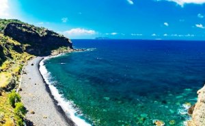 Yunanistan ilk depolamalı hibrit sistemini kuruyor