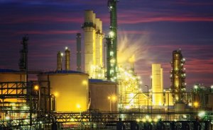 Shell, Pernis Rafinerisi'nde yangının yaralarını sarıyor