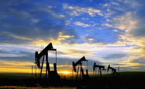 Jeopolitik riskler petrol ve gaza yaradı