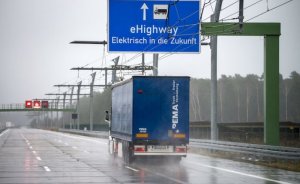 Dünyanın ilk elektrikli yolu İsveç’te açıldı