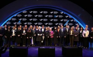 Enerjinin kadınlarına ödülleri verildi