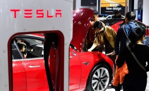 Çin menşeli Tesla arabalar satışa çıktı 