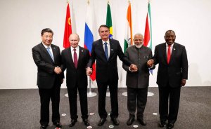 İran BRICS’e katılmak için başvuru yaptı