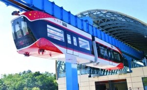 Çin, enerjisiz uçan trenleri deniyor