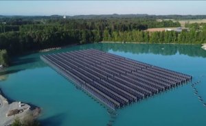 Almanya'da dikey yüzen güneş sistemleri devrede