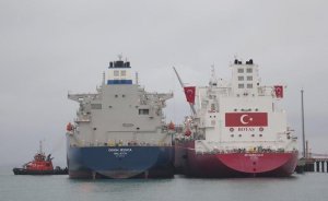 Bayraktar: İki yeni FSRU Tesisi geliyor
