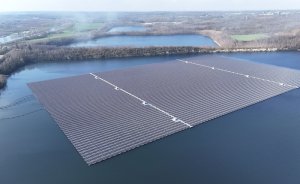 Avrupa’nın en büyük yüzer GES’i üretime geçti