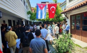 Küba Dostluk Derneği Çanakkale’de sanatseverleri buluşturdu