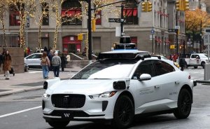 Waymo Singapur’da robotaksi hizmetine hazırlanıyor
