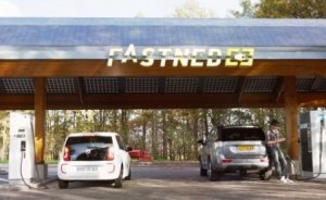 Hollanda’nın elektrikli araç şarj istasyonlarında güneş takviyesi