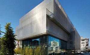 Müteahhitler Birliği binasına çevre ödülü