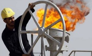 İran petrolle tehdit ediyor