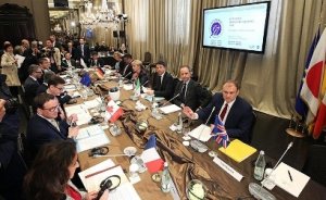 Avrupa çıkış arıyor