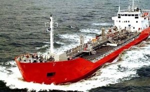 Kürt petrolünü taşıyan tanker yükünü boşalttı