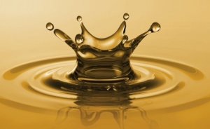 EIA, global petrol tüketim tahminini düşürdü