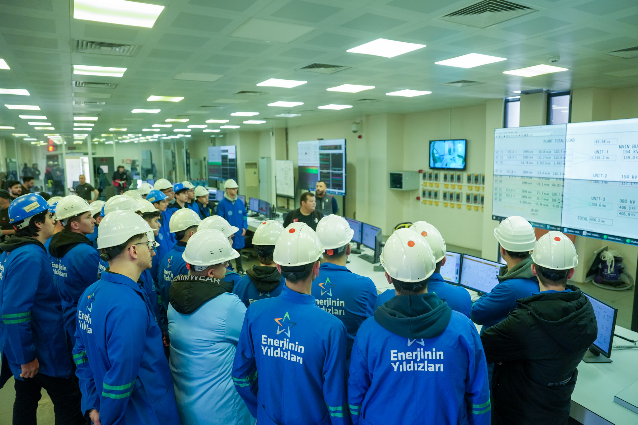 1785143682-enerjinin-y-ld-zlar-projesi-ile-elektrik-dag-t-m-sekto-ru-623-y-ld-z-kazand-2.jpg