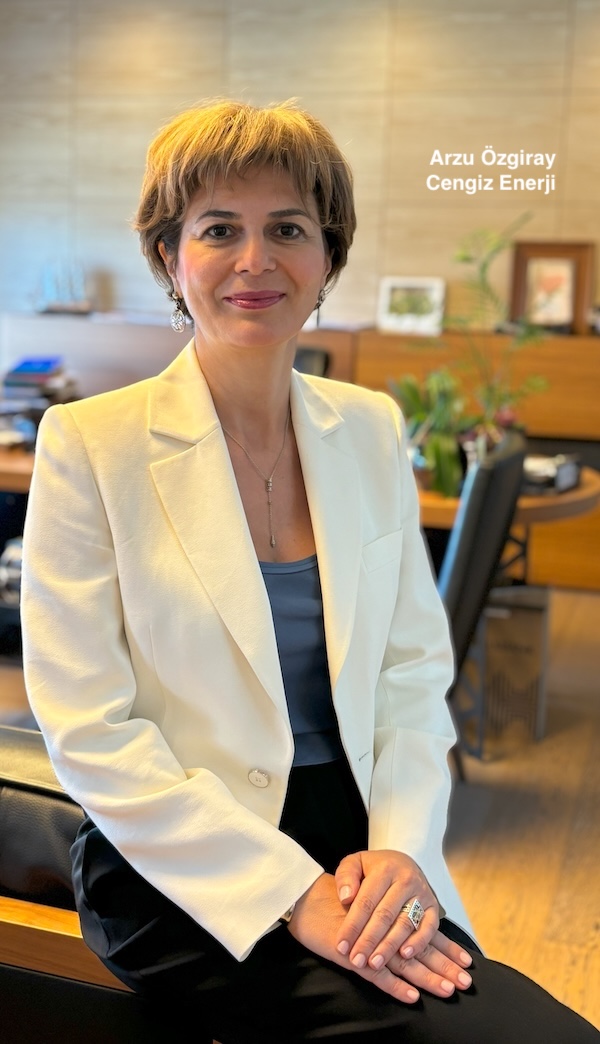 arzu-ozgiray-cengiz-holding-yk-danismani.jpg