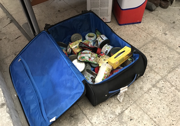 Kalaba Lisesi EM1 aracı yarışlara giderken öğrenciler dağcı kampına gider gibi hazırlanıyor.